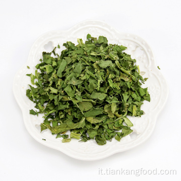 Foglie di spinaci secchi e ingredienti per alimenti a stelo